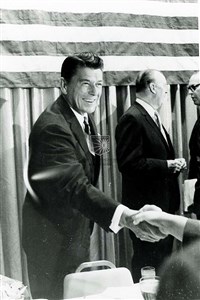 Image description is not available for 1969.018